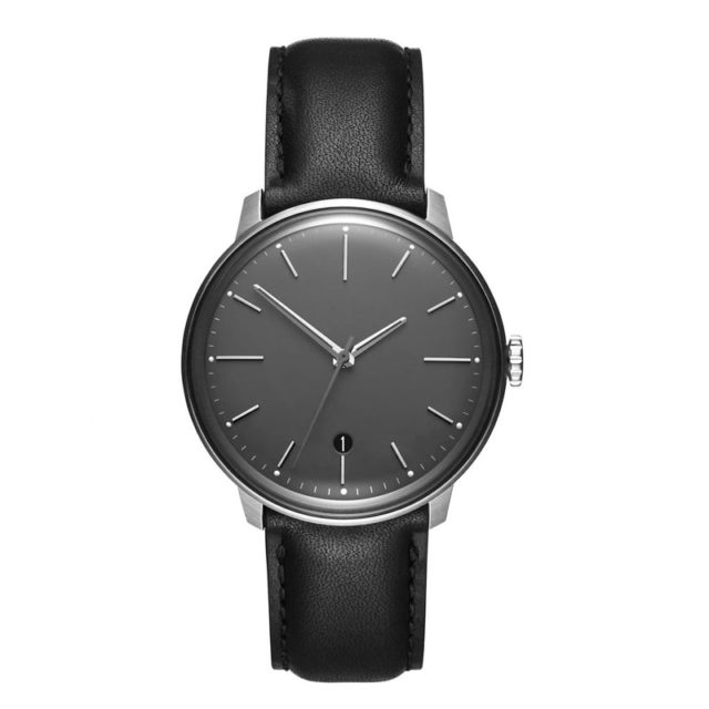 Reloj de cuero negro